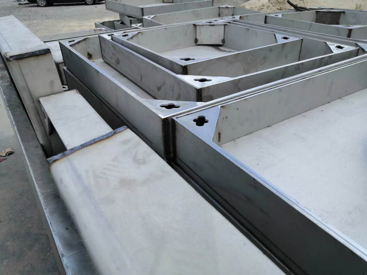 不锈钢井盖厂家