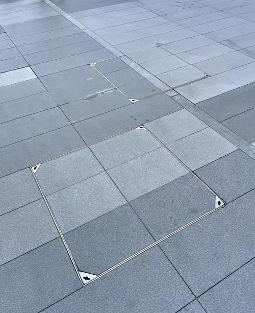 步行街为什么首选不锈钢隐形井盖 步行街为什么首选不锈钢隐形井盖